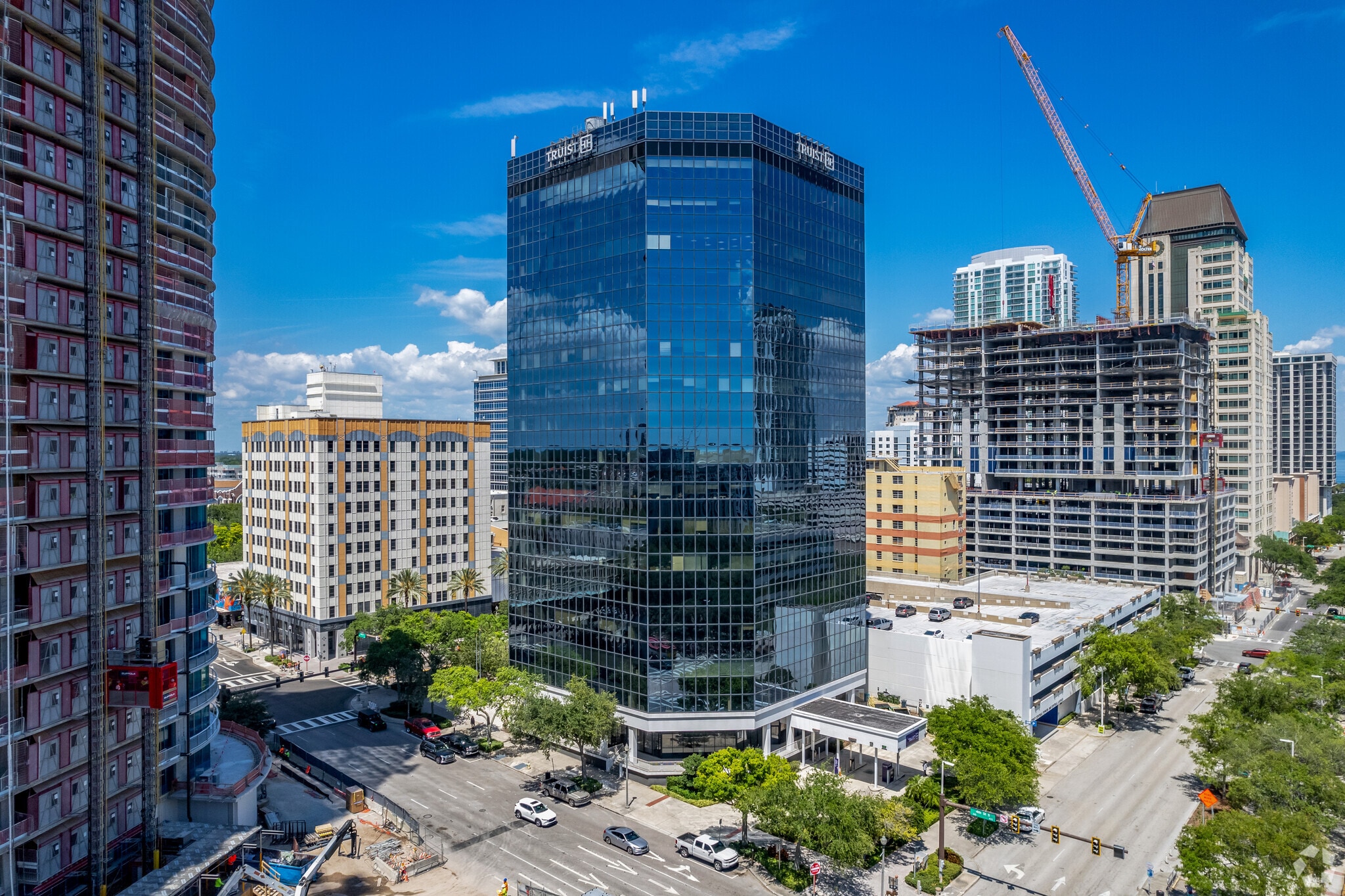 360 Central Ave, Saint Petersburg, FL à louer Photo principale– Image 1 sur 16