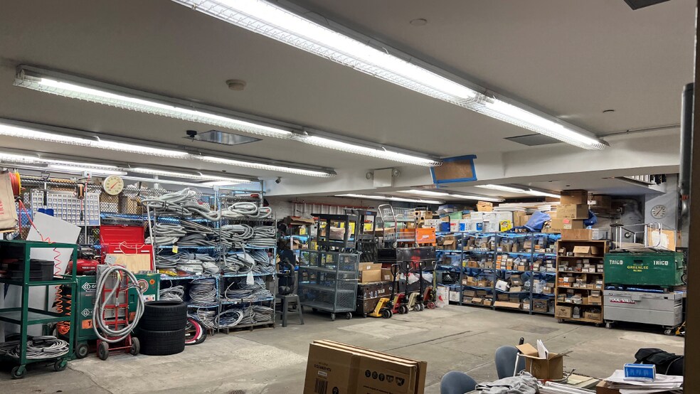 495-497 Graham Ave, Brooklyn, NY à louer - Photo de l’immeuble – Image 3 sur 8