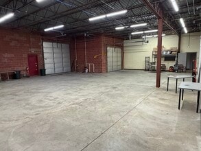 130 W Armory Dr, South Holland, IL à vendre Photo intérieure– Image 1 sur 4