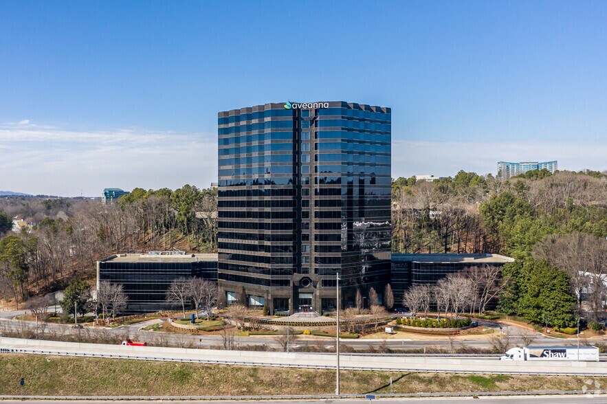 400 Interstate N Pky SE, Atlanta, GA à louer - Photo de l’immeuble – Image 1 sur 7