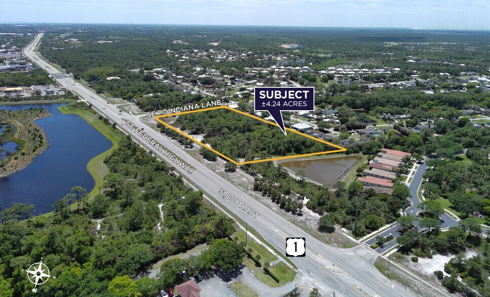 6425 SE Poinciana Ln, Hobe Sound, FL à vendre - Photo de l’immeuble – Image 2 sur 2