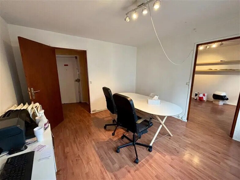 Bureau dans Paris à louer - Photo de l’immeuble – Image 2 sur 5