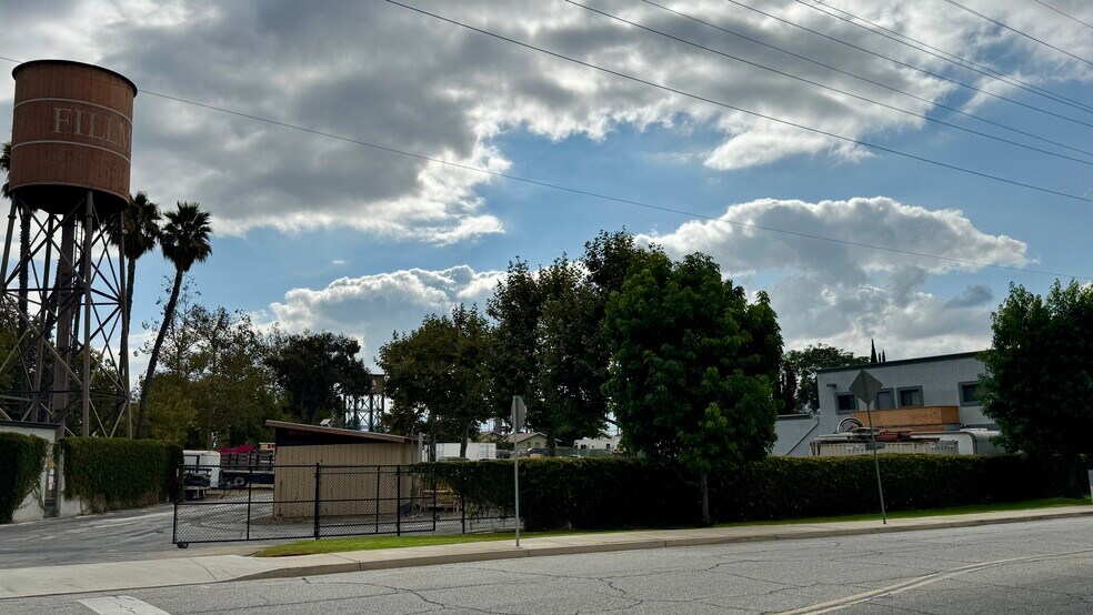 310 A St, Fillmore, CA à louer - Photo de l’immeuble – Image 3 sur 20