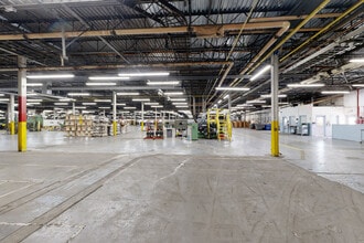 330 Turner St, Attleboro, MA à louer Numérisation 3D Matterport– Image 1 sur 13