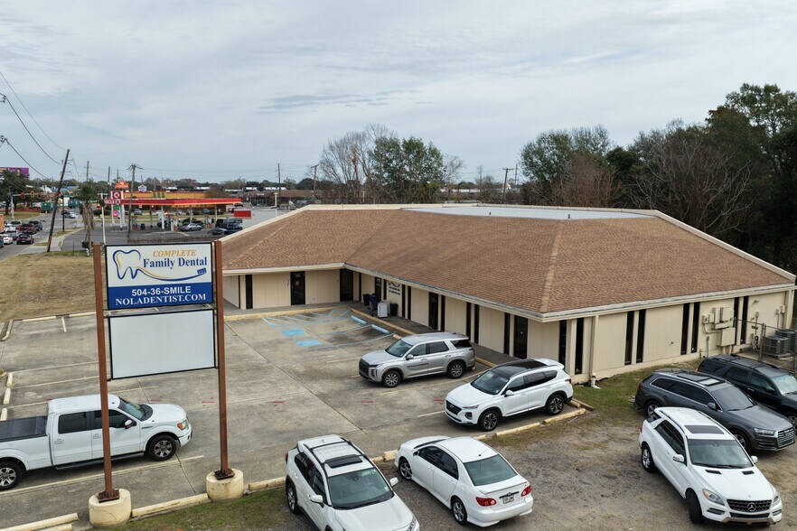 1705 Lapalco Blvd, Harvey, LA à louer - Photo de l’immeuble – Image 3 sur 12