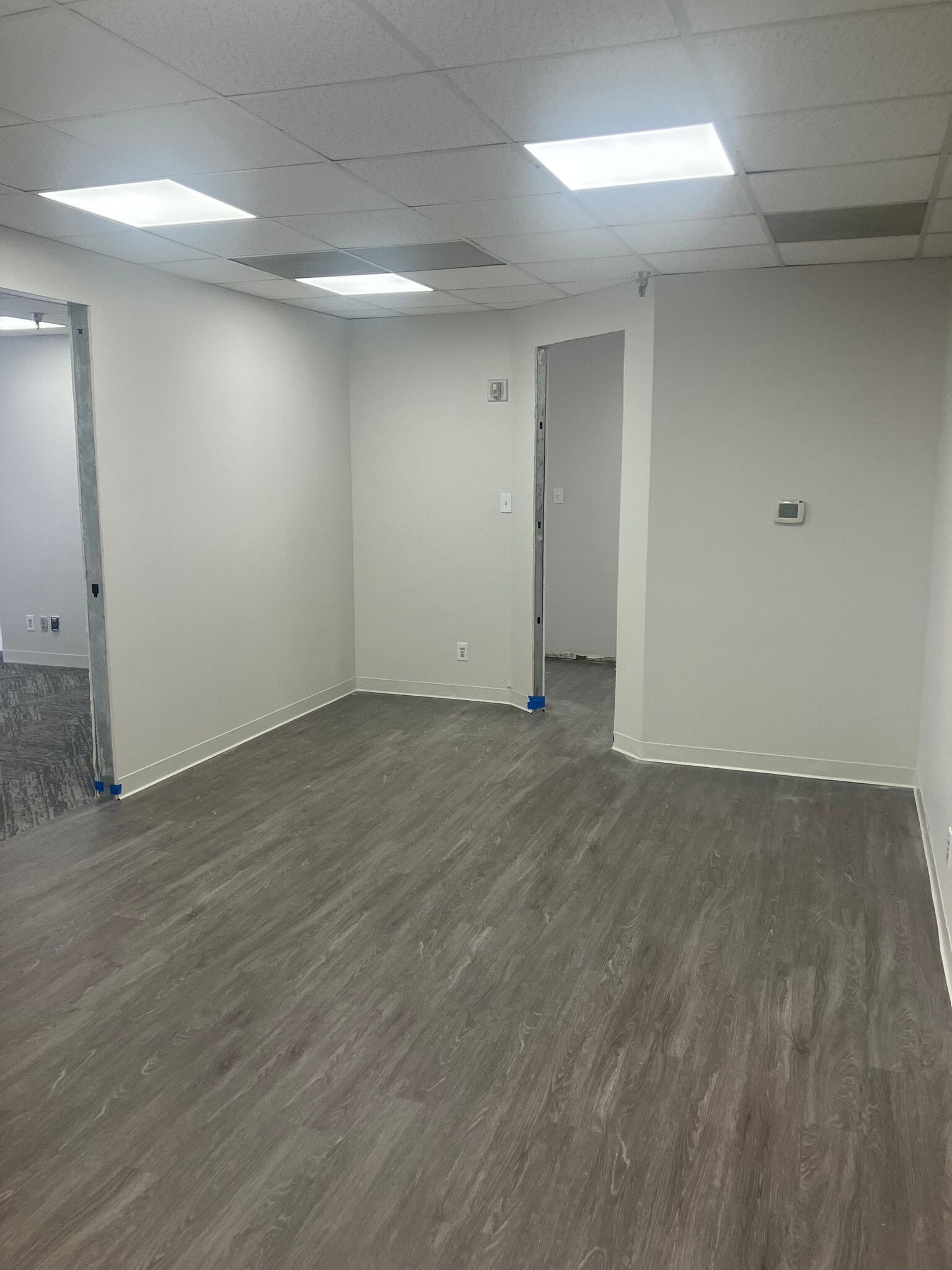 4001 Airport Fwy, Bedford, TX à louer Photo intérieure– Image 1 sur 5