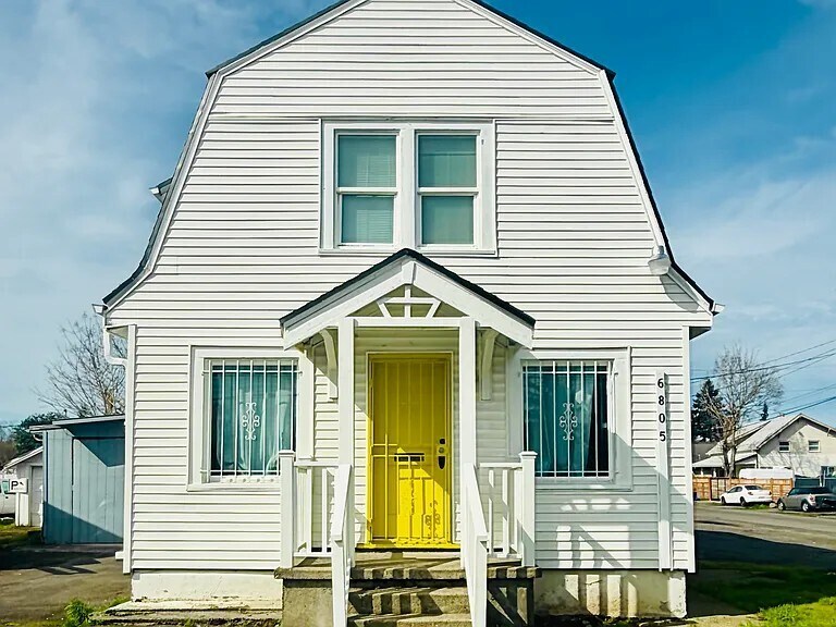 6805 SE 82nd Ave, Portland, OR à louer - Photo principale – Image 1 sur 3