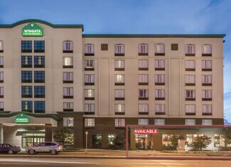 Plus de détails pour 1700 Broad St, Regina, SK - Local commercial à louer