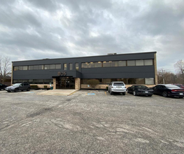805 Christina St N, Point Edward, ON à louer Photo de l’immeuble– Image 1 sur 1