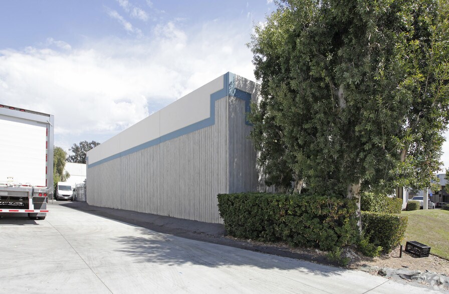 930 Armorlite Dr, San Marcos, CA à vendre - Photo de l’immeuble – Image 2 sur 12