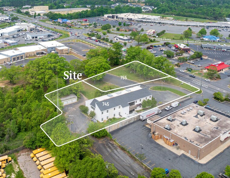 745 & 755 Cabarrus Ave, Concord, NC à vendre - Photo de l’immeuble – Image 1 sur 6