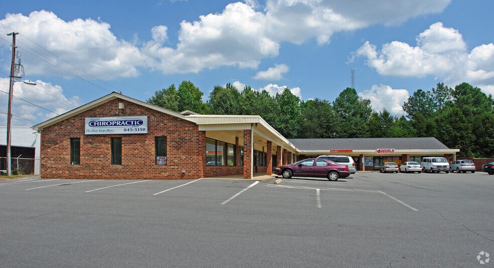 11025-A-11025-H Monroe Rd, Matthews, NC à louer - Photo de l’immeuble – Image 3 sur 6