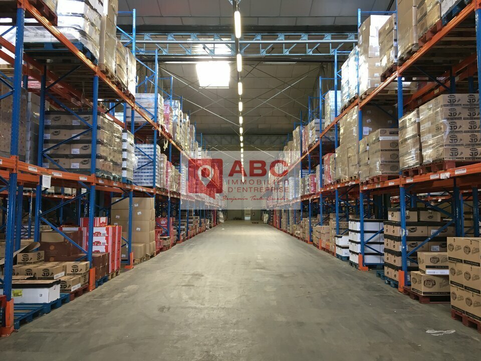 Industriel/Logistique dans Nîmes à louer Photo intérieure– Image 1 sur 5