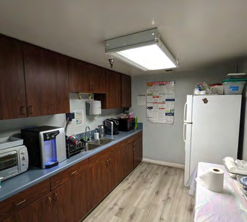 1010 E Belmont St, Ontario, CA à vendre - Photo intérieure – Image 3 sur 12