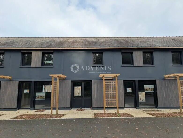 Local d’activités dans Saint-Samson-sur-Rance à louer - Photo de l’immeuble – Image 3 sur 6