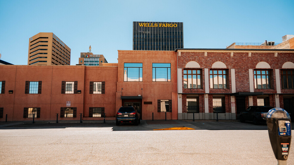 521 Texas Ave, El Paso, TX à louer - Photo de l’immeuble – Image 1 sur 5