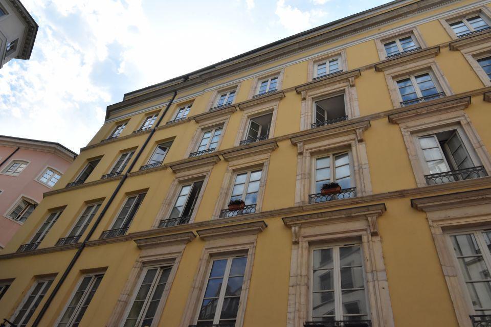 1 Place Du Griffon, Lyon à louer Photo de l’immeuble– Image 1 sur 6