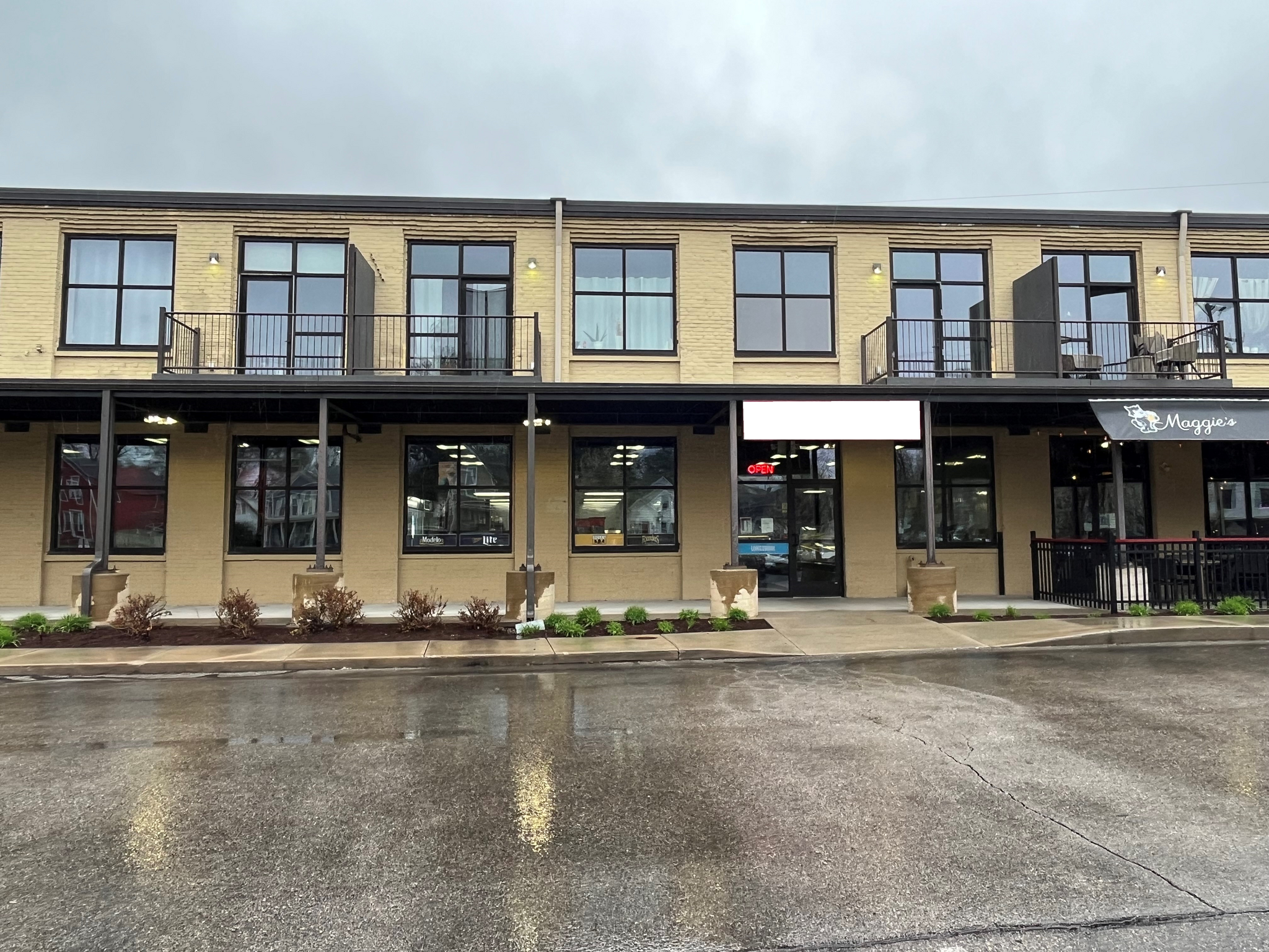 855 Michigan St NE, Grand Rapids, MI à louer Photo de l’immeuble– Image 1 sur 1