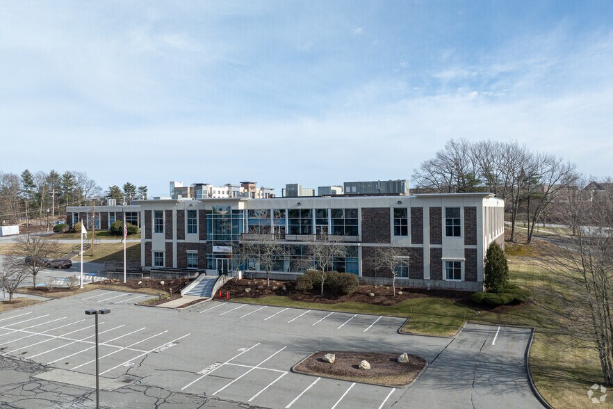 52-54 3rd Ave, Burlington, MA à louer - Photo principale – Image 1 sur 15