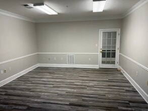 1290 Kennestone Cir, Marietta, GA à louer Photo intérieure– Image 2 sur 6