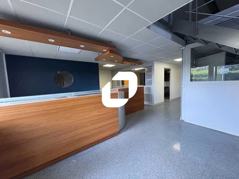 4 Rue Pablo Picasso, Magny-les-Hameaux à louer - Photo intérieure – Image 3 sur 22