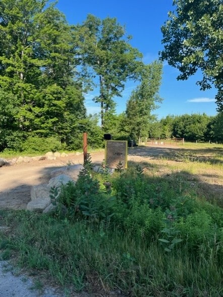 5623 Clare ave, Harrison, MI à vendre - Photo principale – Image 1 sur 5