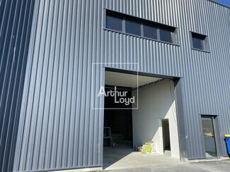 Plus de détails pour Bureau, Local d'activités à louer