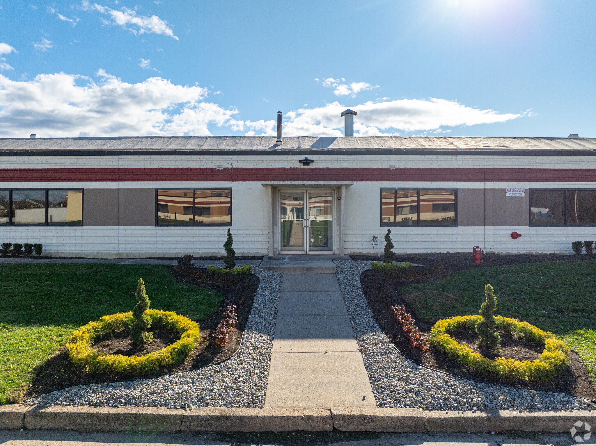1 Johnson Dr, Raritan, NJ à louer Photo de l’immeuble– Image 1 sur 7