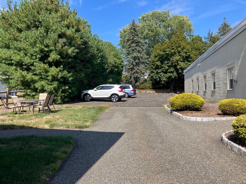 218 Franklin Ave, Midland Park, NJ à louer - Photo de l’immeuble – Image 3 sur 6