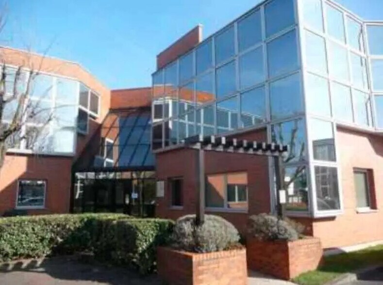 21 Rue Des Peupliers, Nanterre à louer - Photo de l’immeuble – Image 1 sur 8