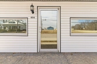 406 N Main St, Lynn, IN à louer Photo intérieure– Image 2 sur 16