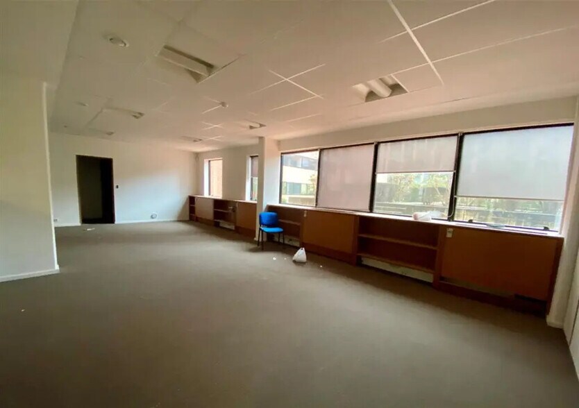Bureau dans Ivry-sur-Seine à vendre - Photo de l’immeuble – Image 1 sur 6