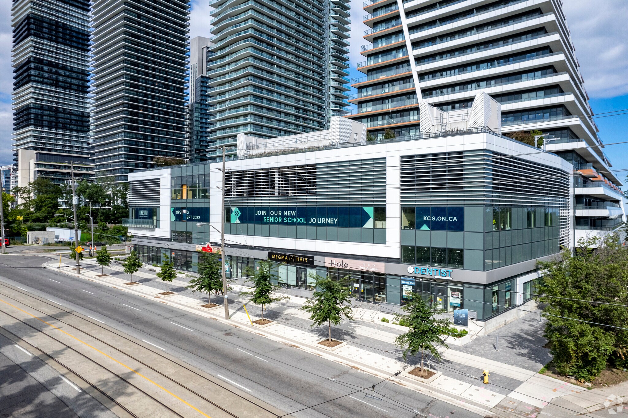 2183 W Lakeshore Blvd, Toronto, ON à louer Photo principale– Image 1 sur 6