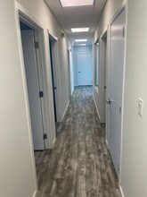 323 Sunny Isles Blvd, Sunny Isles Beach, FL à louer Photo intérieure– Image 2 sur 4