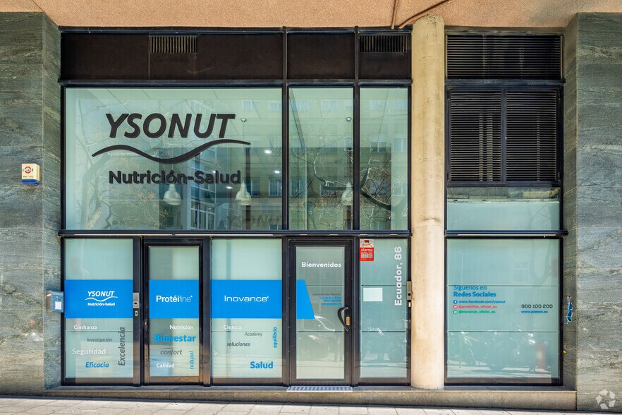 Local commercial dans Barcelone, Barcelona à louer - Photo de l’immeuble – Image 3 sur 7