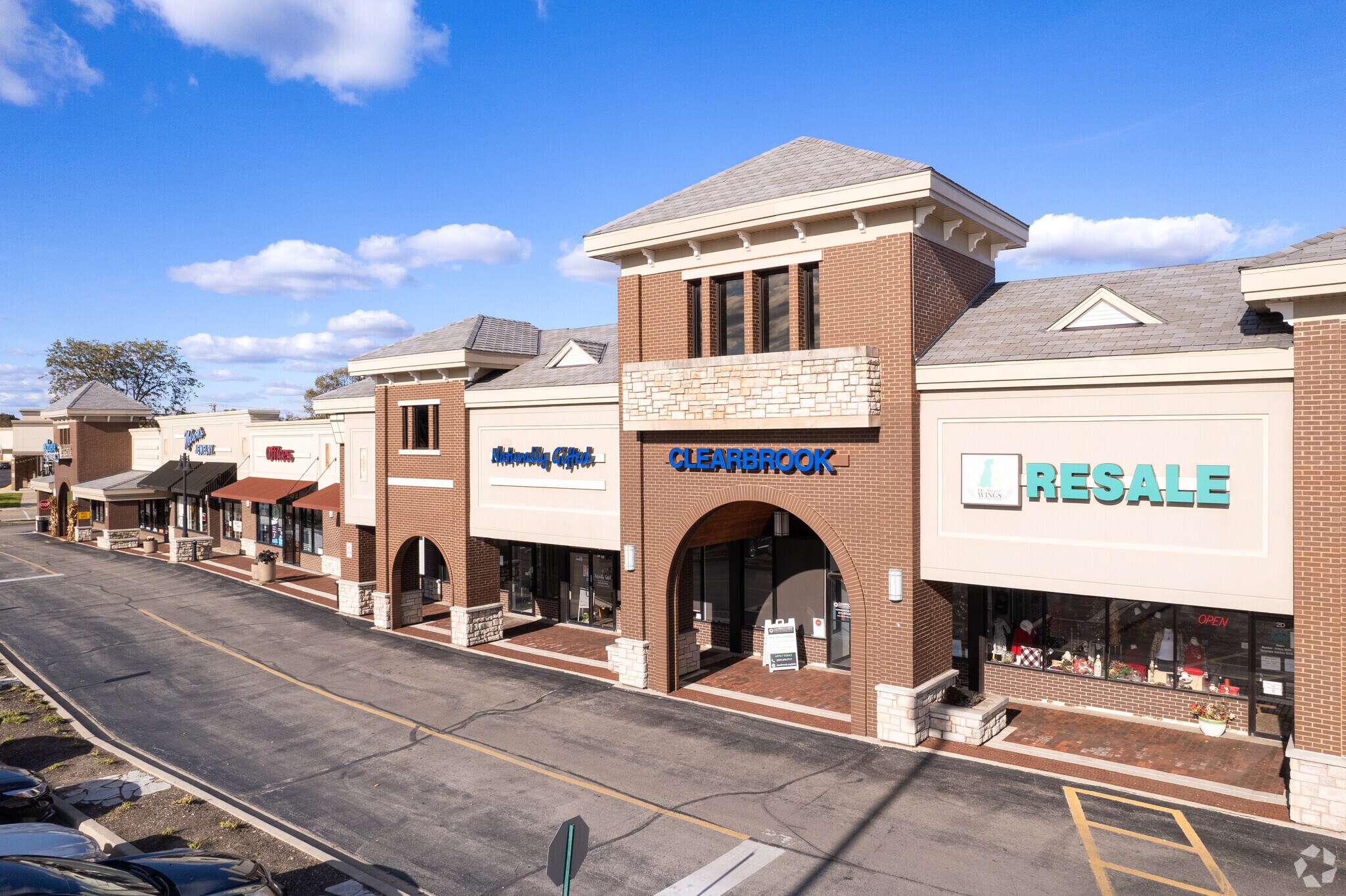 29 Crystal Lake Plz, Crystal Lake, IL à louer Photo principale– Image 1 sur 22