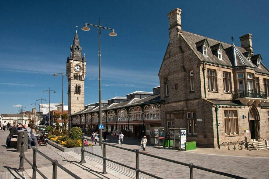 11-12 Horse Market, Darlington à louer - Photo de l’immeuble – Image 3 sur 3