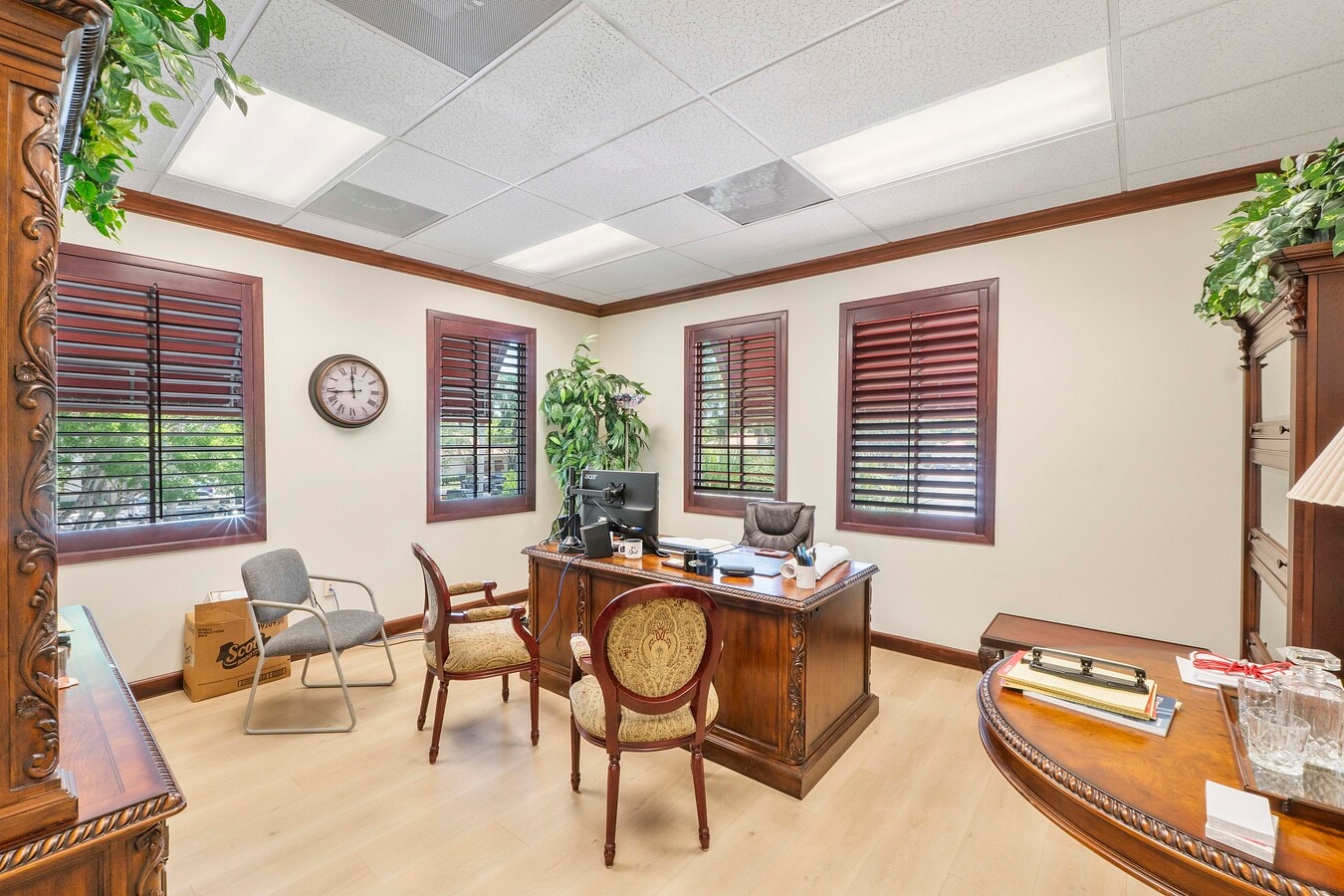 5571 N University Dr, Coral Springs, FL 33067 - Lot 211-212 -  - Photo intérieure - Image 1 of 12
