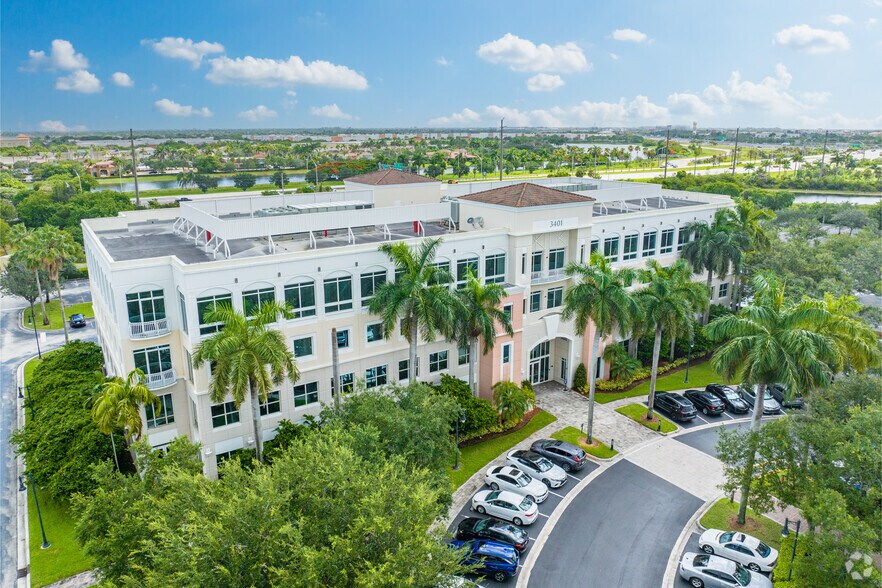 3401 SW 160th Ave, Miramar, FL à louer - Photo de l’immeuble – Image 3 sur 21