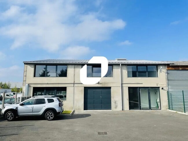 Plus de détails pour Bureau, Local d'activités à louer