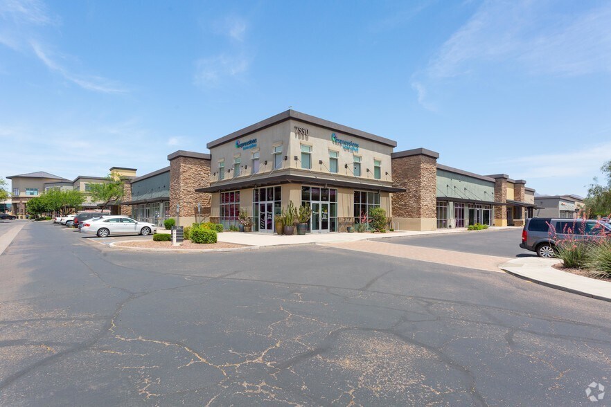 7550 E Greenway Rd, Scottsdale, AZ à louer - Photo de l’immeuble – Image 3 sur 4