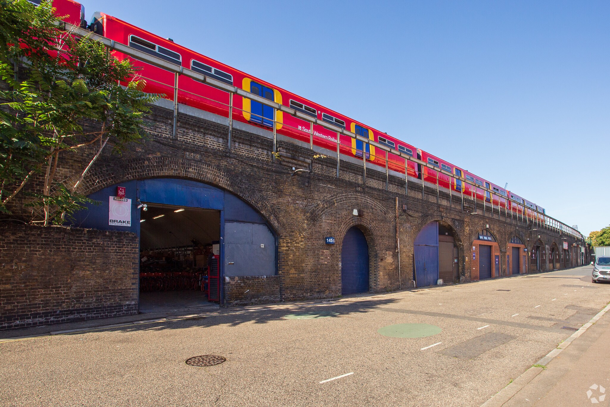 Newport St, Londres à louer Photo principale– Image 1 sur 5