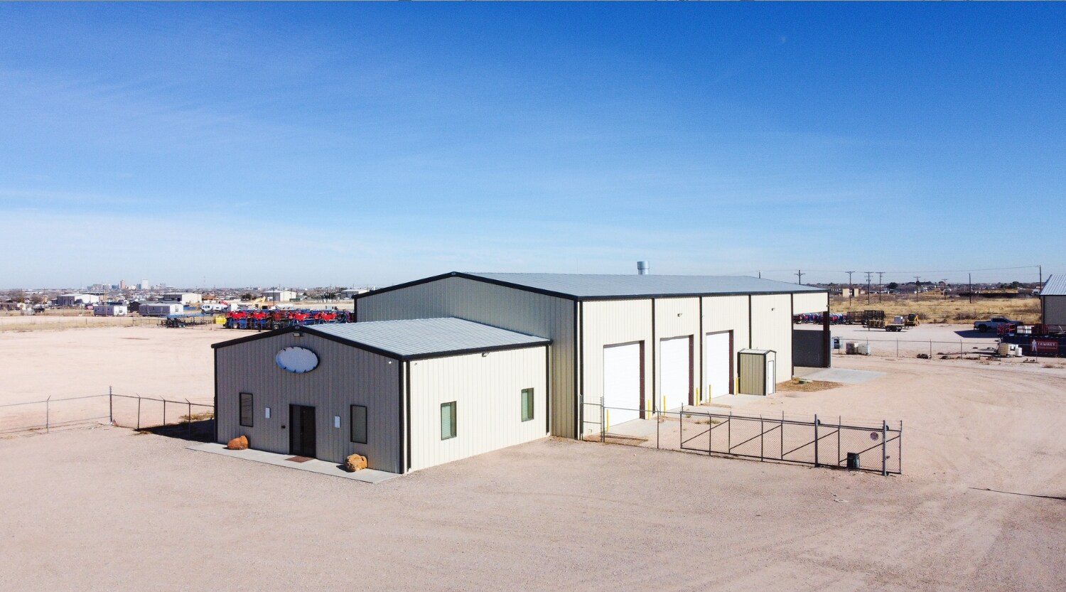 4617 S County Rd 1210 rd, Midland, TX à louer Photo principale– Image 1 sur 45