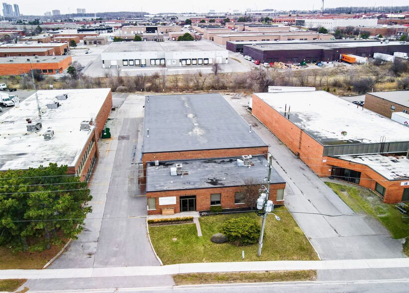 1146 Aerowood Dr, Mississauga, ON à louer - Aérien – Image 2 sur 16