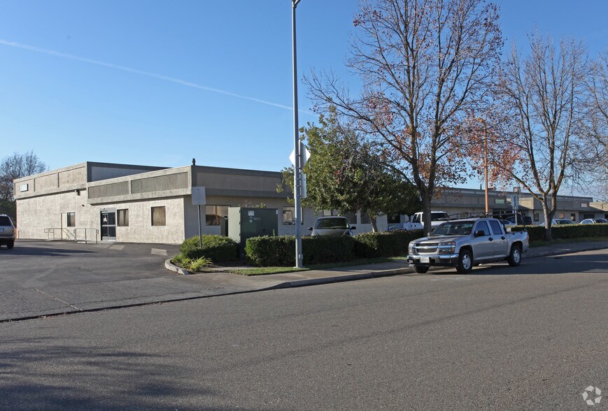 7273 Murray Dr, Stockton, CA à louer - Photo principale – Image 1 sur 15