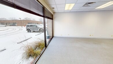 415 W Golf Rd, Arlington Heights, IL à louer Photo intérieure– Image 2 sur 15