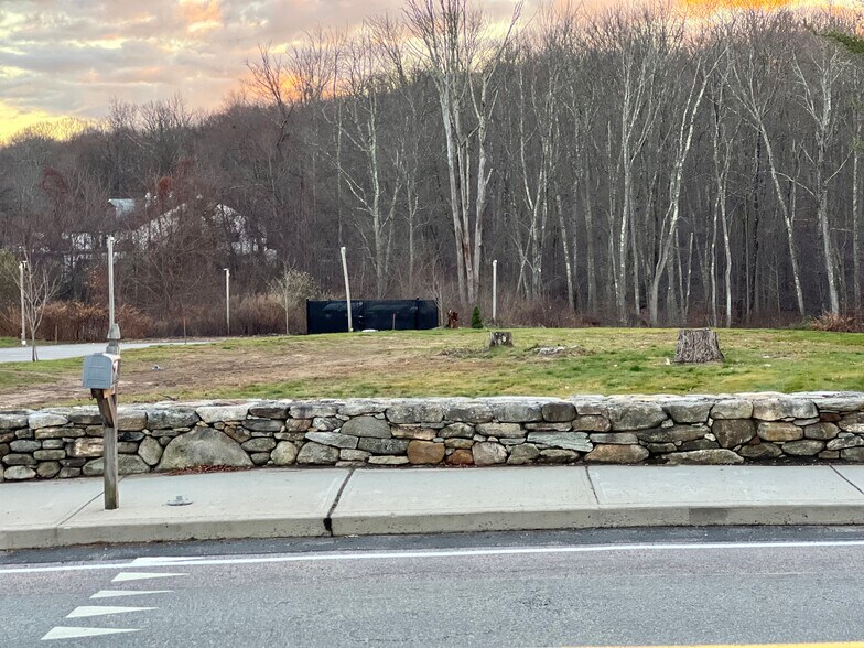 23 N Main St, Marlborough, CT à louer - Photo de l’immeuble – Image 3 sur 5