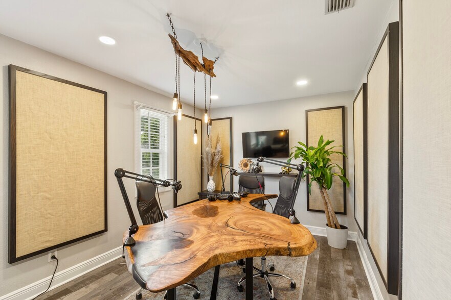 2229-2233 Nursery Rd, Clearwater, FL à vendre - Photo de l’immeuble – Image 3 sur 12