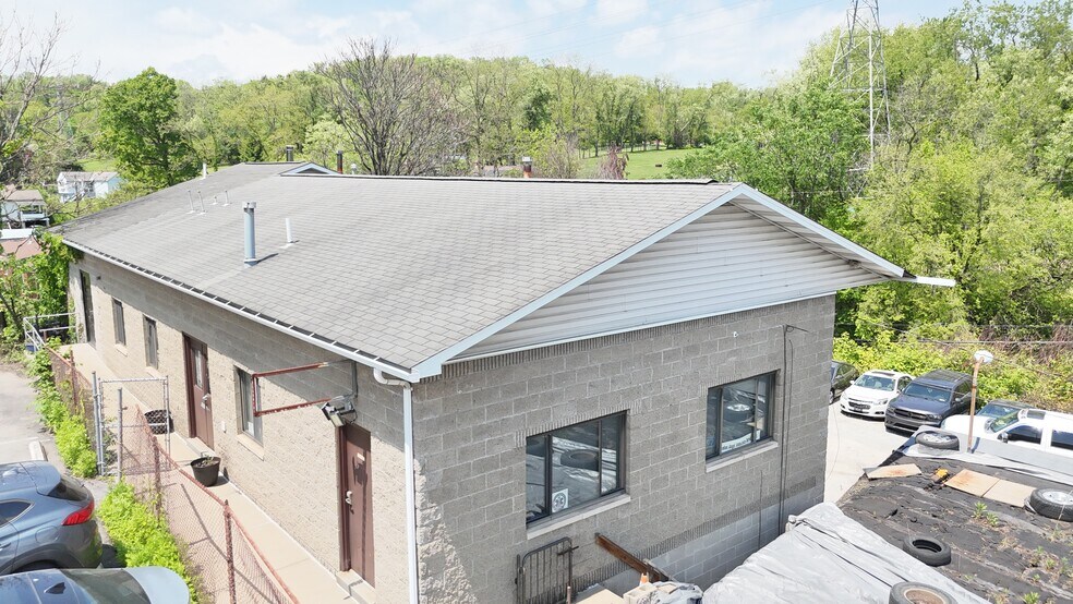 700-710 Lebanon Rd, West Mifflin, PA à vendre - Photo de l’immeuble – Image 2 sur 28