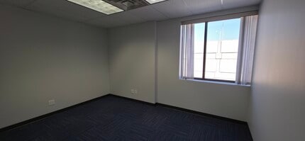 311 3rd Ave SE, Cedar Rapids, IA à louer Photo intérieure– Image 1 sur 2